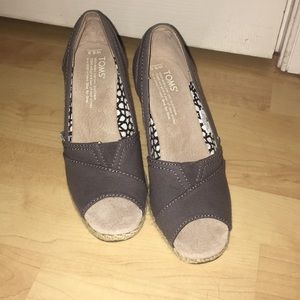 NEVER BEEN WORN TOMS grey wedges